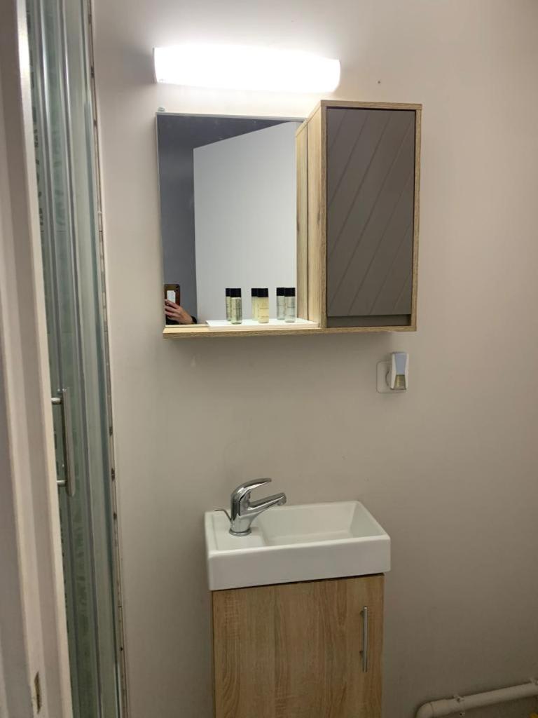 Bright Charming Modern Studio By Dreamy Canal Paris Ngoại thất bức ảnh